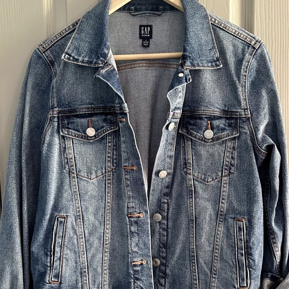 GAP Denim Jacket Size M